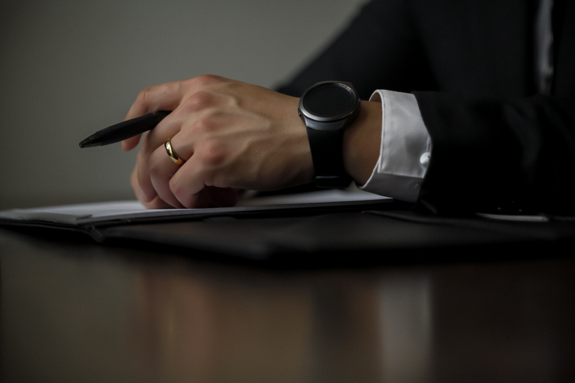 Como é feita investigação empresarial?
